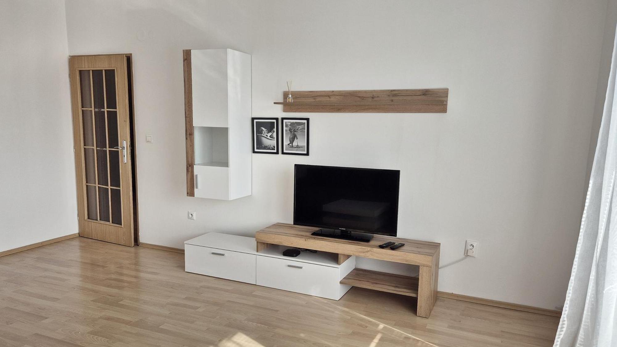 Apartmany Zlatovska Trencin Exterior photo